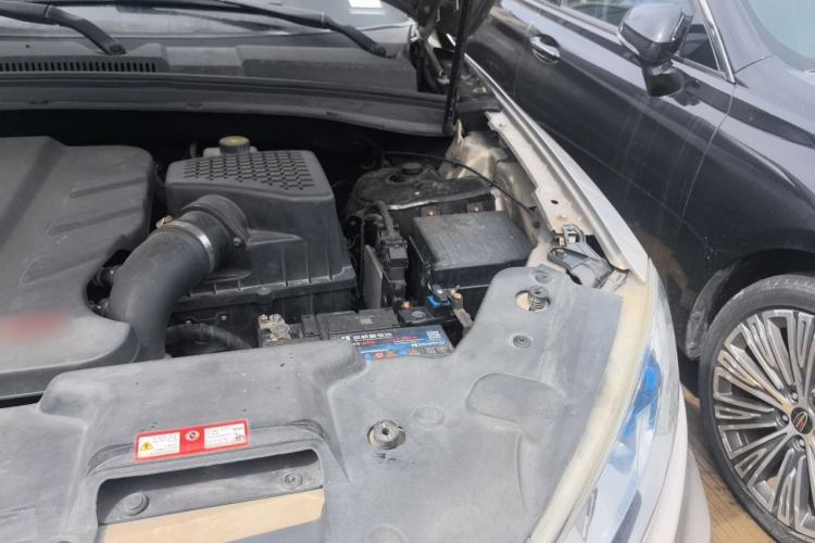 Used Zotye T600 2015 2.0T DCT Prestige Edition Engine Bay Left