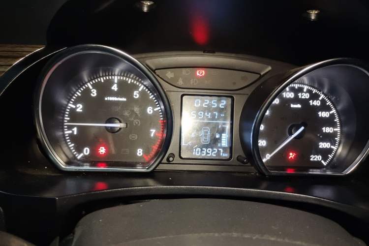 Used Zotye T600 2015 1.5T Manual Elite Model Instrument Cluster