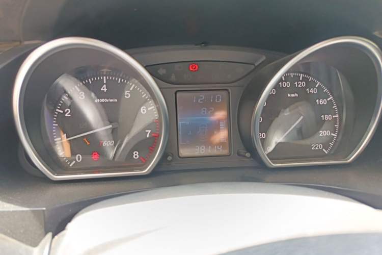 Used Zotye T600 2015 1.5T Manual Luxury Model Instrument Cluster