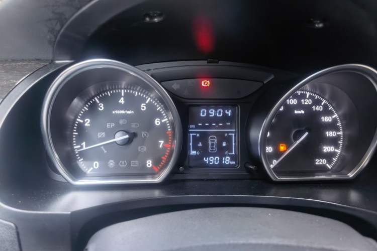 Used Zotye T600 2015 Family Edition 2.0T Manual Elite Version Instrument Cluster