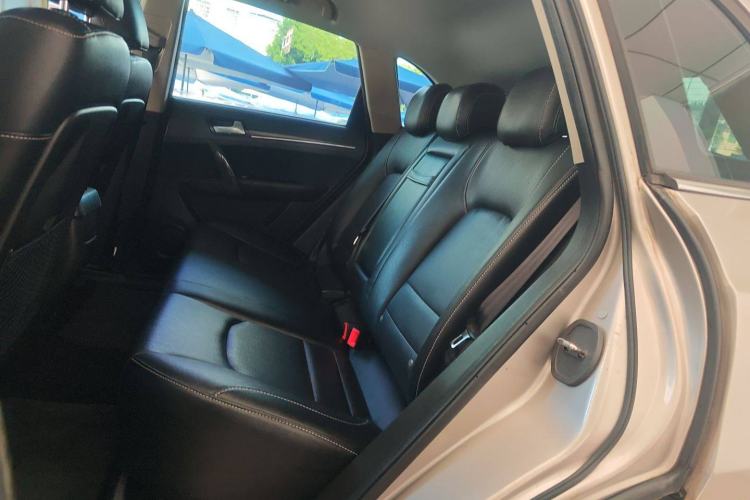 Used Zotye T600 2015 1.5T Manual Luxury Model Left Rear Seat