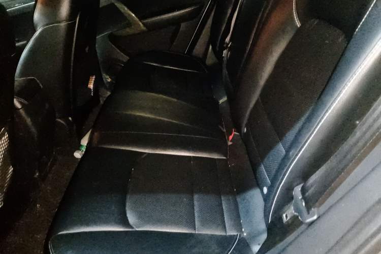 Used Zotye T600 2015 1.5T Manual Elite Model Left Rear Seat
