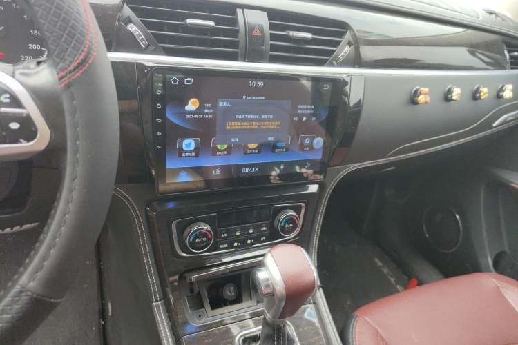 Used Zotye T600 2015 2.0T DCT Prestige Edition Audio And AC Panel