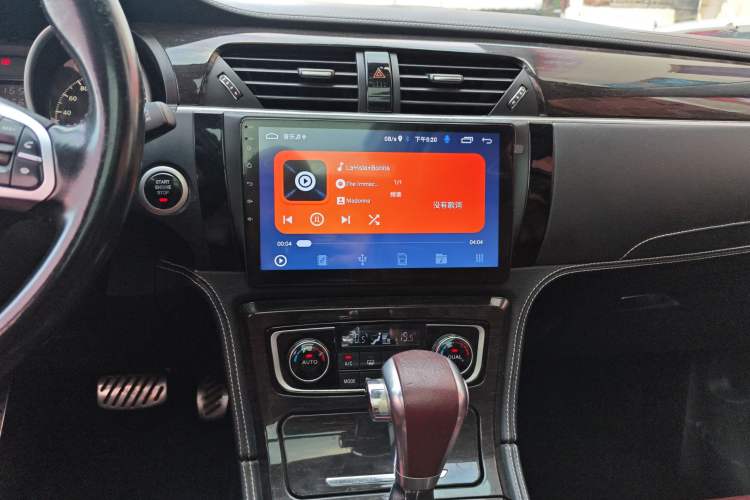 Used Zotye T600 2015 2.0T DCT Prestige Edition Audio And AC Panel