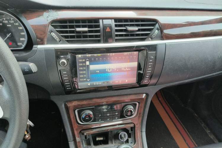 Used Zotye T600 2015 1.5T Manual Elite Model Audio And AC Panel