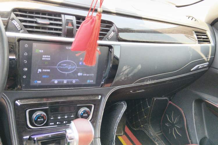 Used Zotye T600 2015 2.0T DCT Prestige Edition Audio And AC Panel