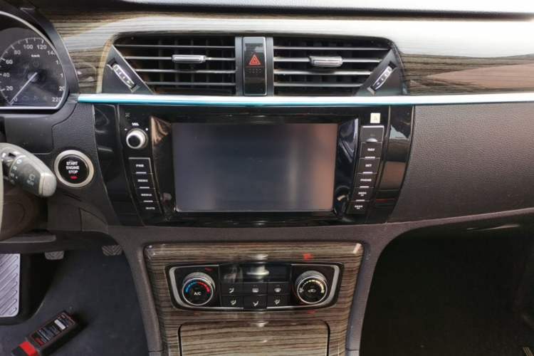 Used Zotye T600 2015 1.5T Manual Luxury Model Audio And AC Panel