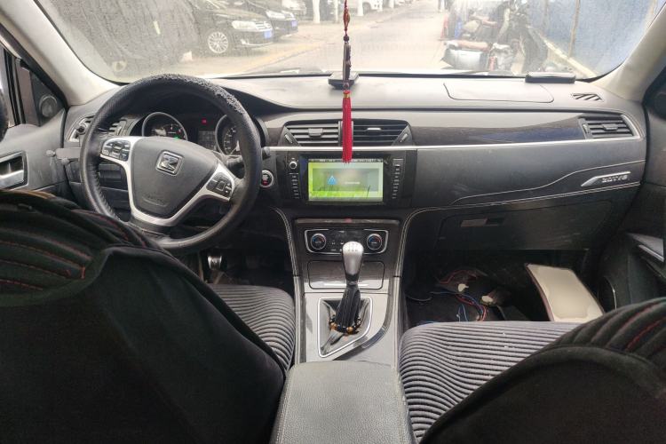 Used Zotye T600 2015 2.0T Manual Luxury Version Center Console