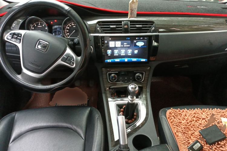Used Zotye T600 2015 1.5T Manual Luxury Model Center Console