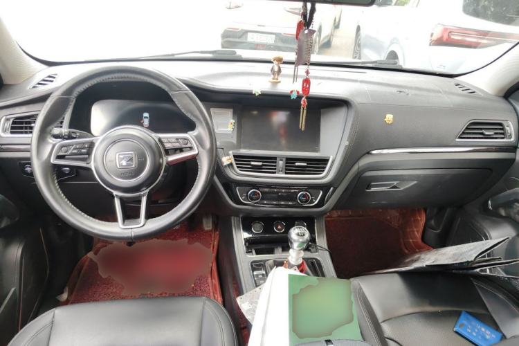 Used Zotye T600 2015 Family Edition 2.0T Manual Elite Version Center Console