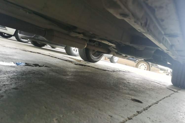 Used Zotye T600 2015 2.0T DCT Flagship Edition Chassis Front Left