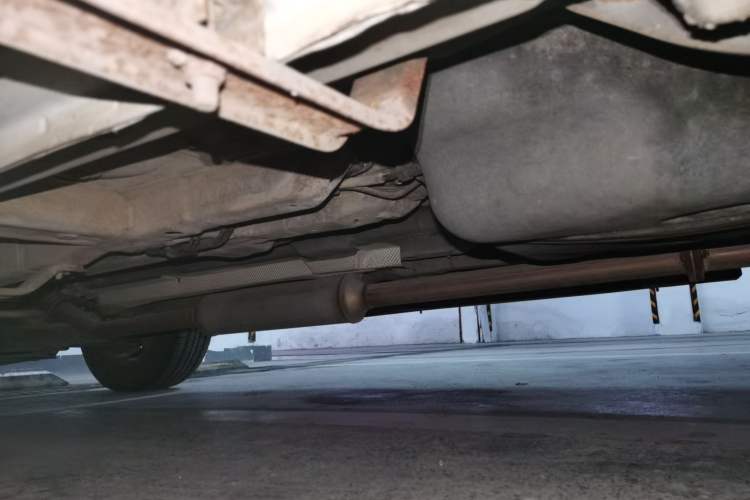 Used Zotye T600 2015 1.5T Manual Flagship Model Chassis Rear Left