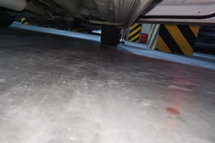 Used Zotye T600 2015 2.0T DCT Prestige Edition Chassis Rear Right