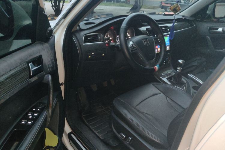Used Zotye T600 2015 1.5T Manual Luxury Model Driver Seat
