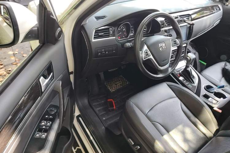 Used Zotye T600 2015 2.0T DCT Prestige Edition Driver Seat