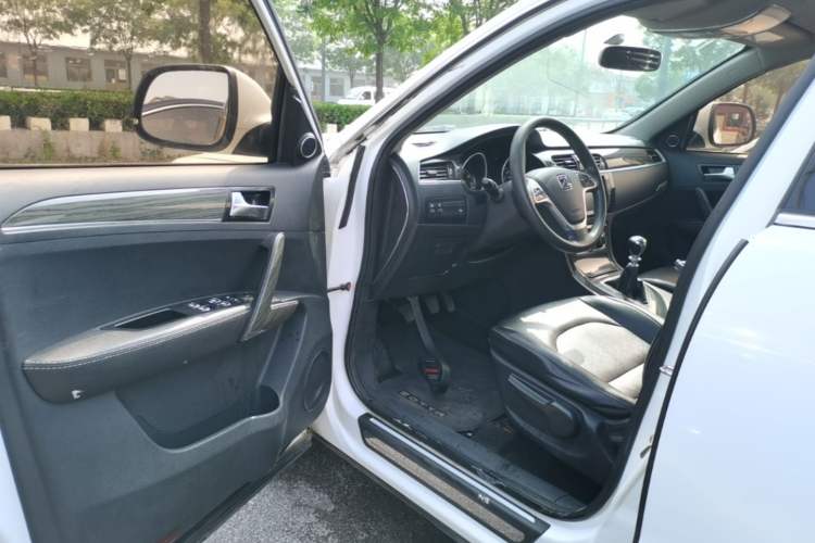 Used Zotye T600 2015 1.5T Manual Luxury Model Driver Seat