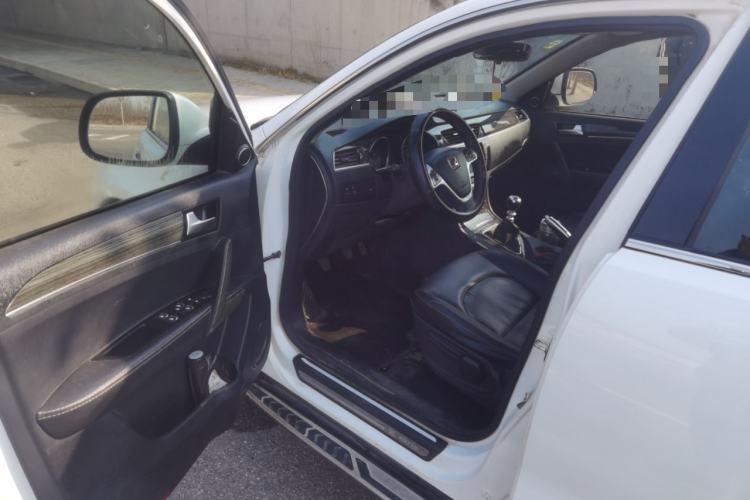 Used Zotye T600 2015 1.5T Manual Luxury Model Driver Seat
