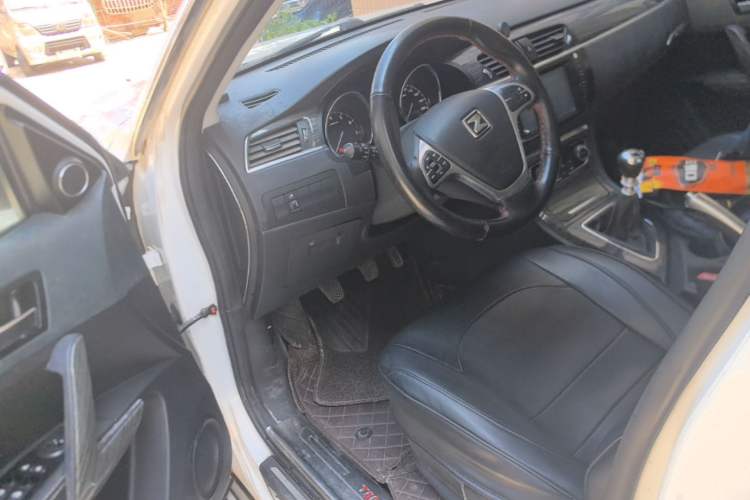 Used Zotye T600 2015 1.5T Manual Luxury Model Driver Seat