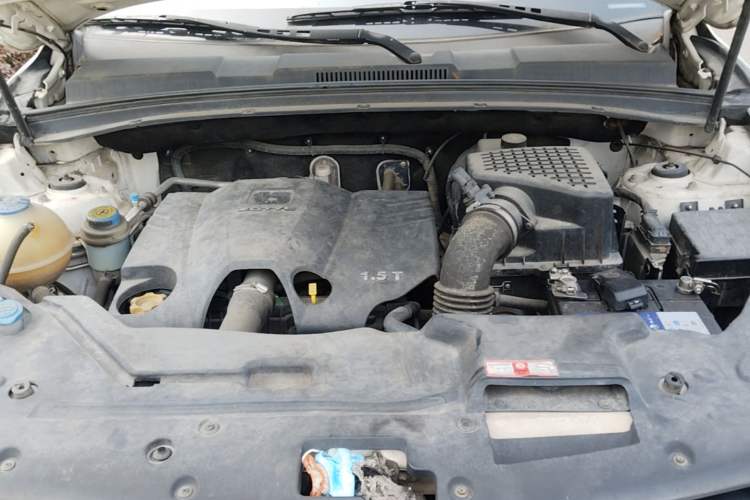 Used Zotye T600 2015 1.5T Manual Elite Model Engine Bay