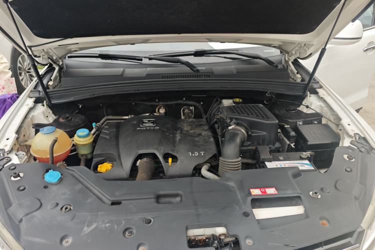 Used Zotye T600 2015 1.5T Manual Luxury Model Engine Bay
