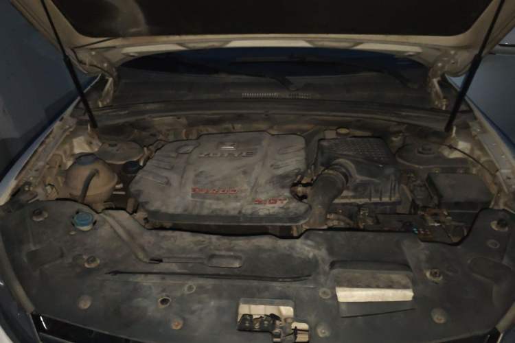 Used Zotye T600 2015 2.0T DCT Prestige Edition Engine Bay