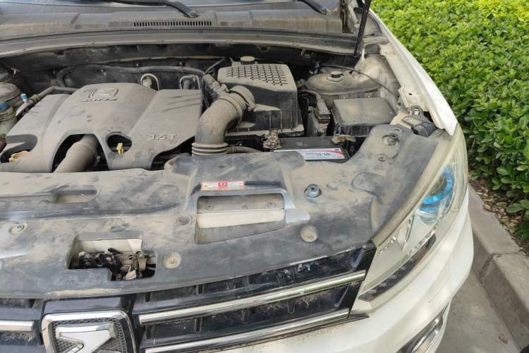 Used Zotye T600 2015 1.5T Manual Luxury Model Engine Bay Left