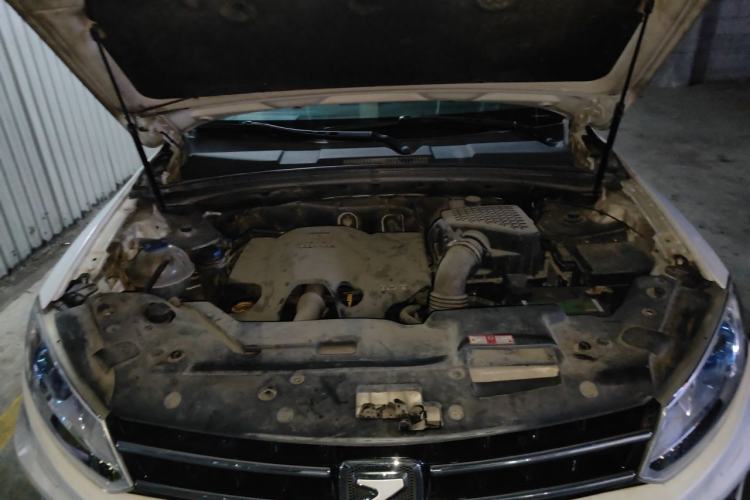 Used Zotye T600 2015 1.5T Manual Luxury Model Engine Bay