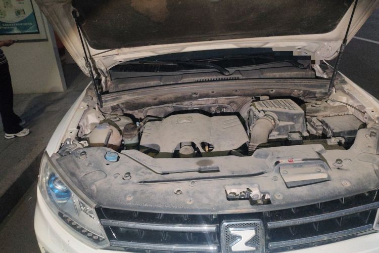 Used Zotye T600 2015 1.5T Manual Elite Model Engine Bay Right