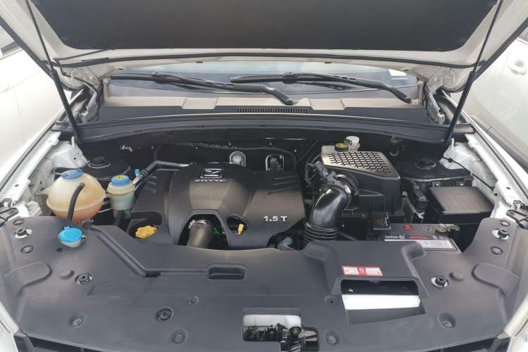 Used Zotye T600 2015 1.5T Manual Elite Model Engine Bay