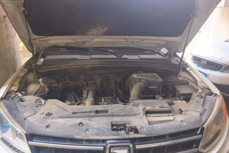 Used Zotye T600 2015 1.5T Manual Luxury Model Engine Bay