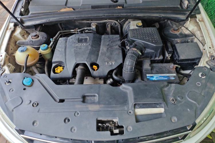 Used Zotye T600 2015 1.5T Manual Luxury Model Engine Bay