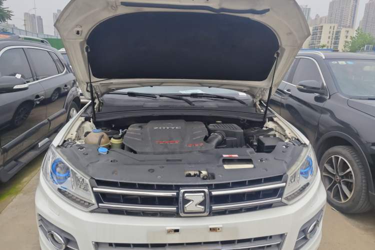 Used Zotye T600 2015 Family Edition 2.0T Manual Elite Version Engine Bay