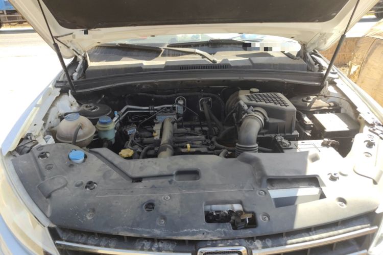 Used Zotye T600 2015 1.5T Manual Luxury Model Engine Bay