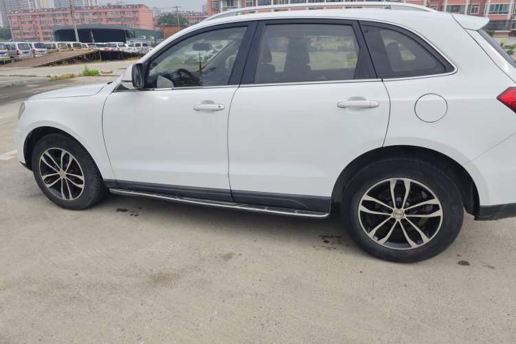 Used Zotye T600 2015 Family Edition 2.0T Manual Elite Version Exterior 3