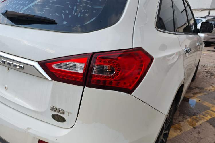 Used Zotye T600 2015 2.0T DCT Prestige Edition Exterior 6