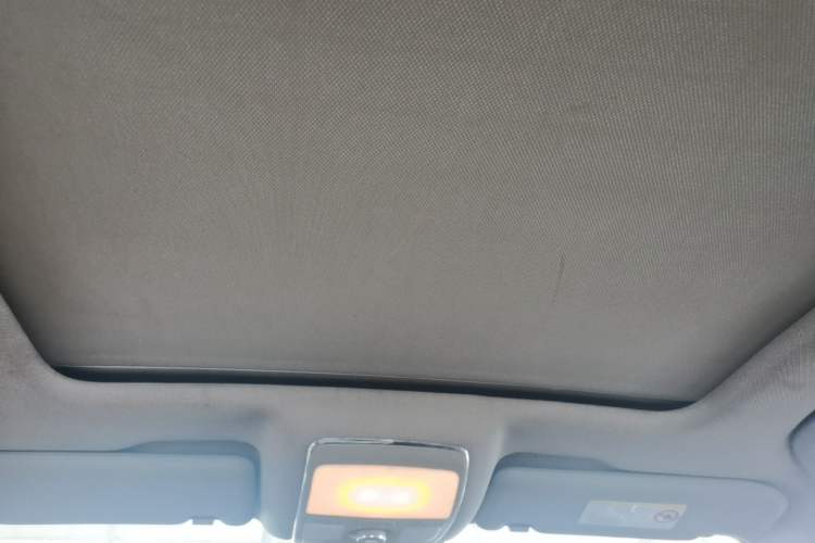 Used Zotye T600 2015 2.0T DCT Flagship Edition Headliner