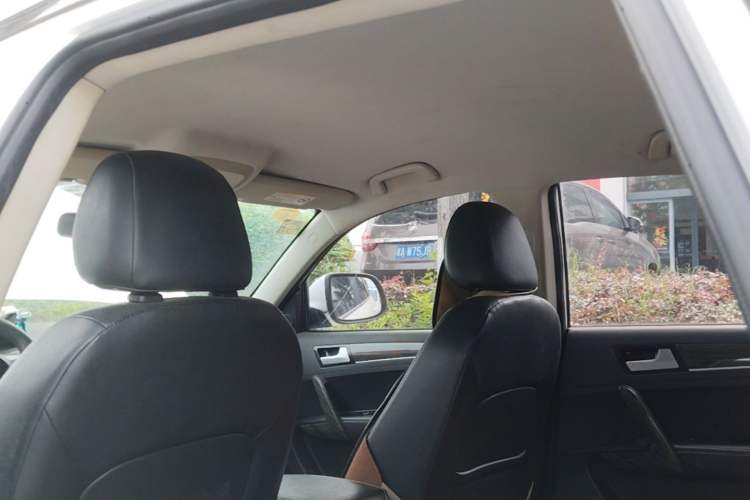 Used Zotye T600 2015 1.5T Manual Elite Model Headliner