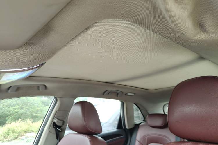 Used Zotye T600 2015 2.0T DCT Prestige Edition Headliner