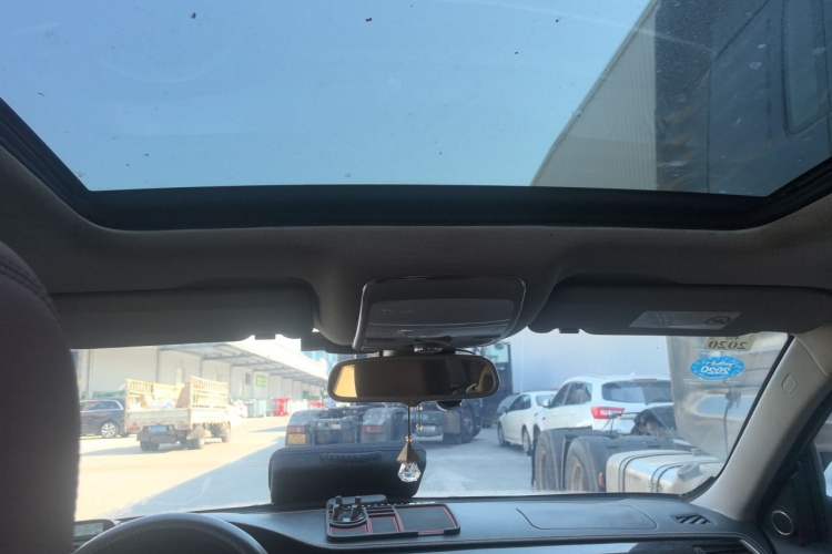 Used Zotye T600 2015 2.0T DCT Prestige Edition Headliner