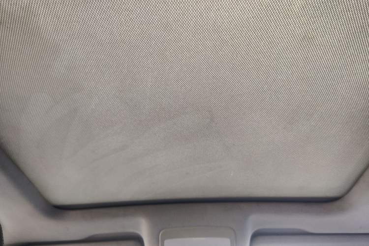 Used Zotye T600 2015 2.0T Manual Luxury Version Headliner