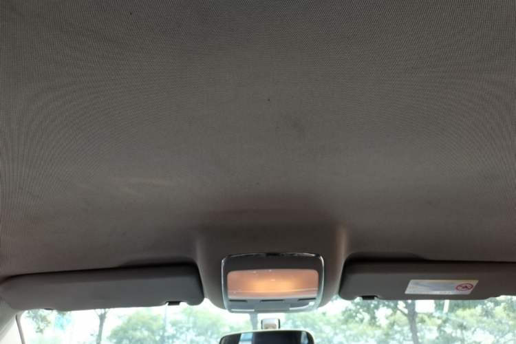 Used Zotye T600 2015 1.5T Manual Luxury Model Headliner