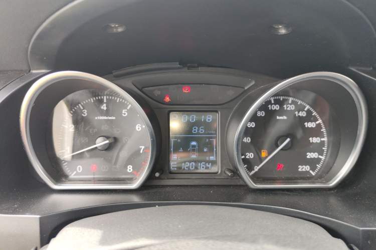 Used Zotye T600 2015 2.0T DCT Prestige Edition Instrument Cluster