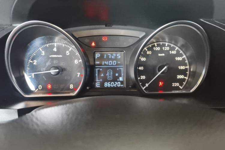Used Zotye T600 2015 2.0T DCT Prestige Edition Instrument Cluster