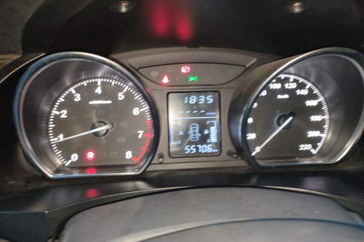 Used Zotye T600 2015 1.5T Manual Luxury Model Instrument Cluster