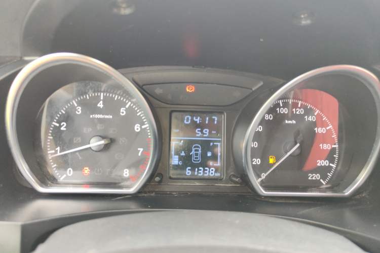 Used Zotye T600 2015 Family Edition 2.0T Manual Elite Version Instrument Cluster