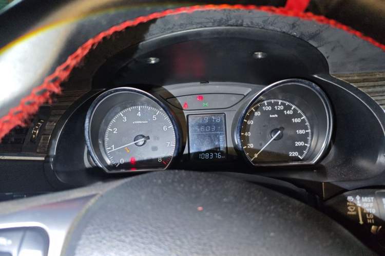 Used Zotye T600 2015 1.5T Manual Flagship Model Instrument Cluster