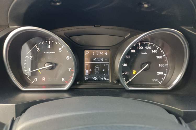 Used Zotye T600 2015 2.0T DCT Prestige Edition Instrument Cluster