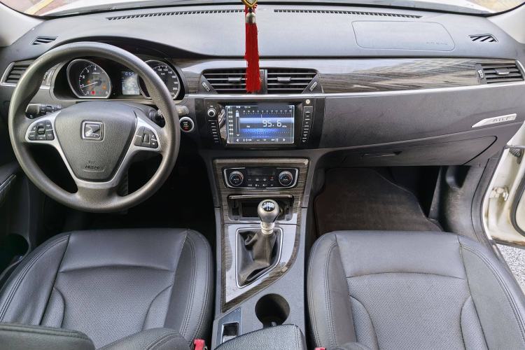 Used Zotye T600 2015 1.5T Manual Flagship Model Interior 1