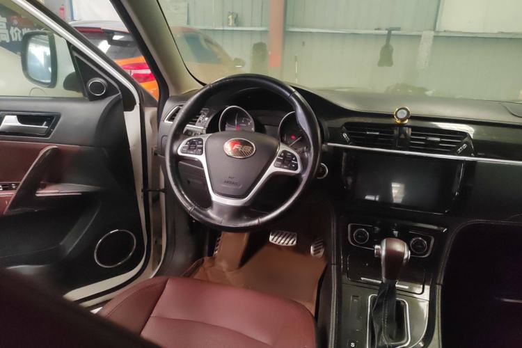 Used Zotye T600 2015 2.0T DCT Prestige Edition Interior 2