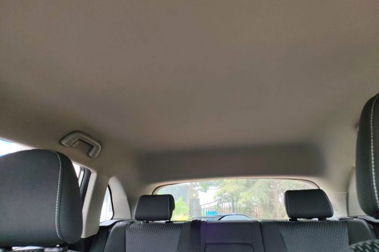 Used Zotye T600 2015 1.5T Manual Elite Model Interior 5